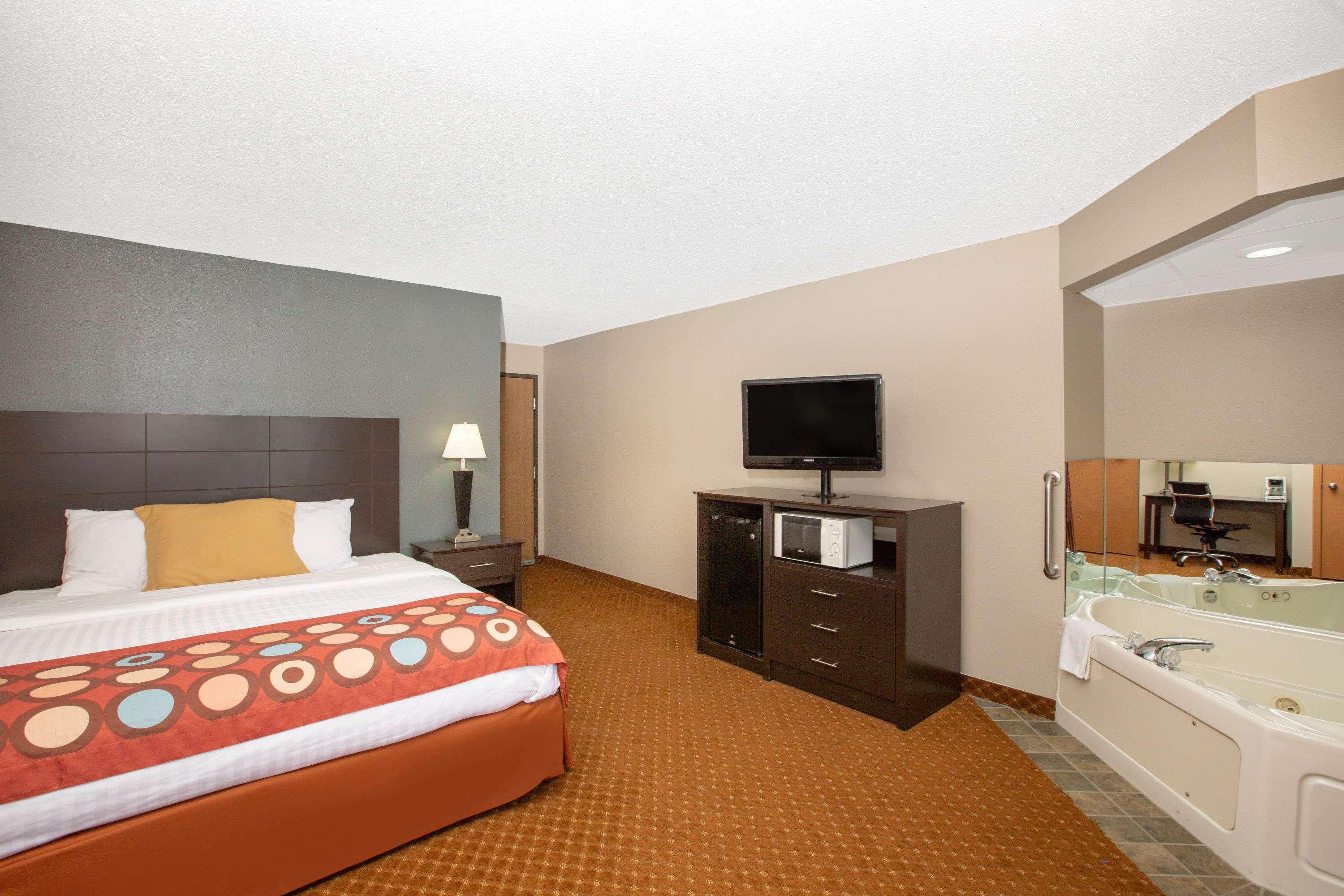 Americinn By Wyndham Coralville Exteriér fotografie